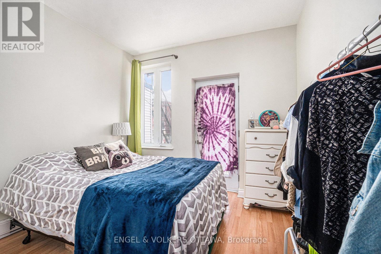 543 Mcleod Street, Ottawa, ON - Indoor Photo Showing Bedroom