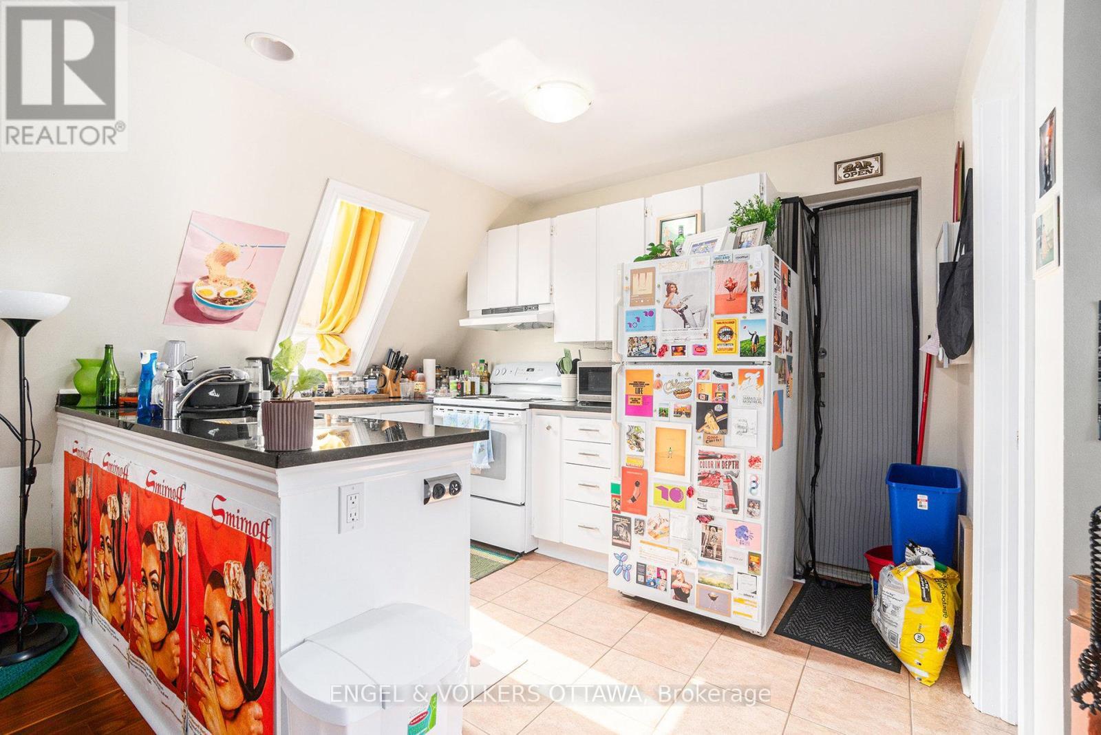 543 Mcleod Street, Ottawa, ON - Indoor Photo Showing Kitchen