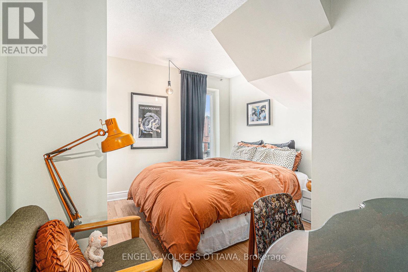 543 Mcleod Street, Ottawa, ON - Indoor Photo Showing Bedroom
