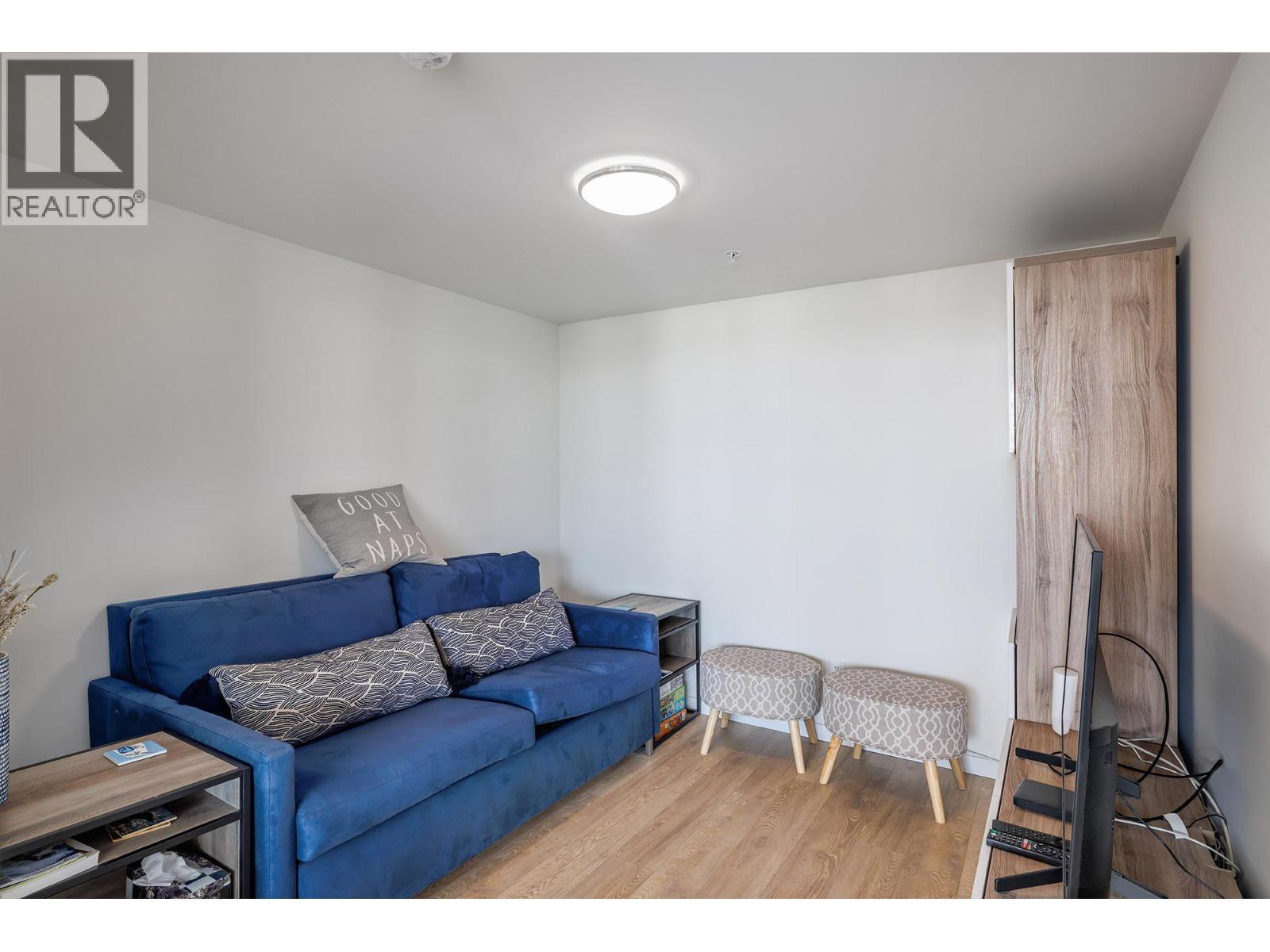 485 Groves Avenue Unit# 607, Kelowna, BC - Indoor Photo Showing Other Room