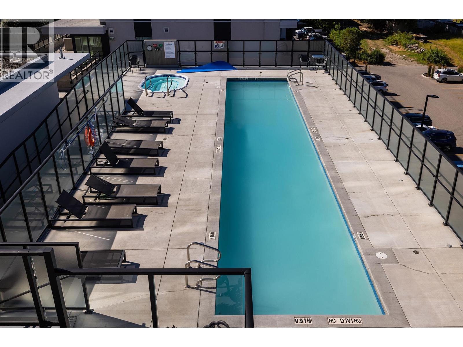 485 Groves Avenue Unit# 607, Kelowna, BC - Outdoor With In Ground Pool