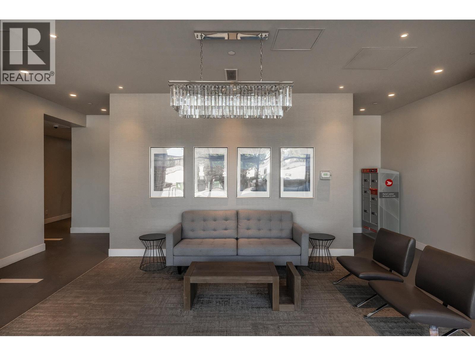 485 Groves Avenue Unit# 607, Kelowna, BC - Indoor Photo Showing Other Room