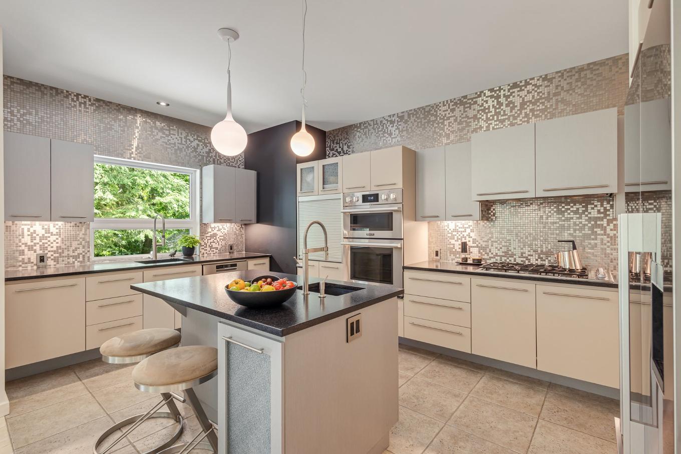 Cuisine - 251 Ch. De Bondville, Lac-Brome, QC - Indoor Photo Showing Kitchen With Upgraded Kitchen