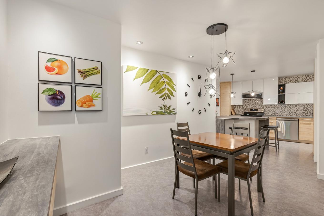 Vue d'ensemble - 251 Ch. De Bondville, Lac-Brome, QC - Indoor Photo Showing Dining Room