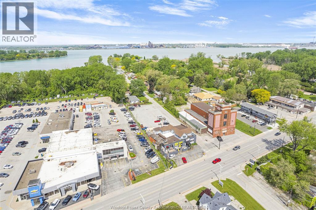 410 Front Road, Lasalle, ON