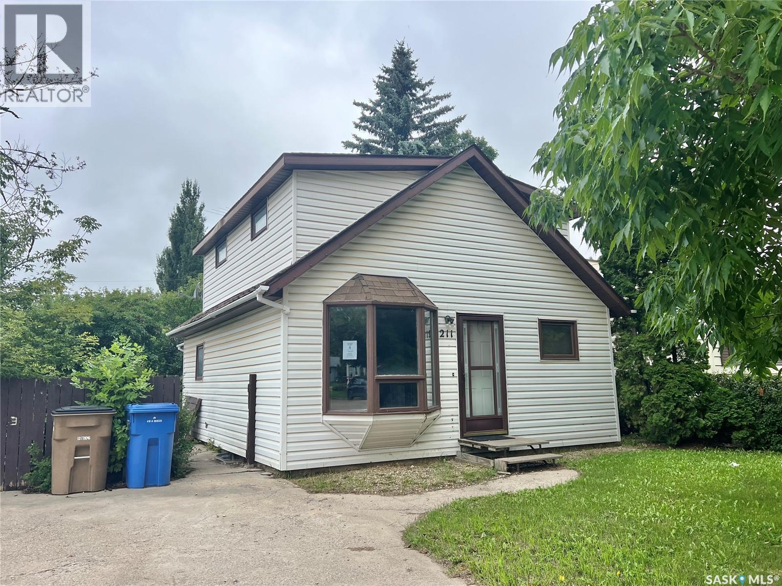 211 2Nd Avenue S, Melfort, SK - Outdoor