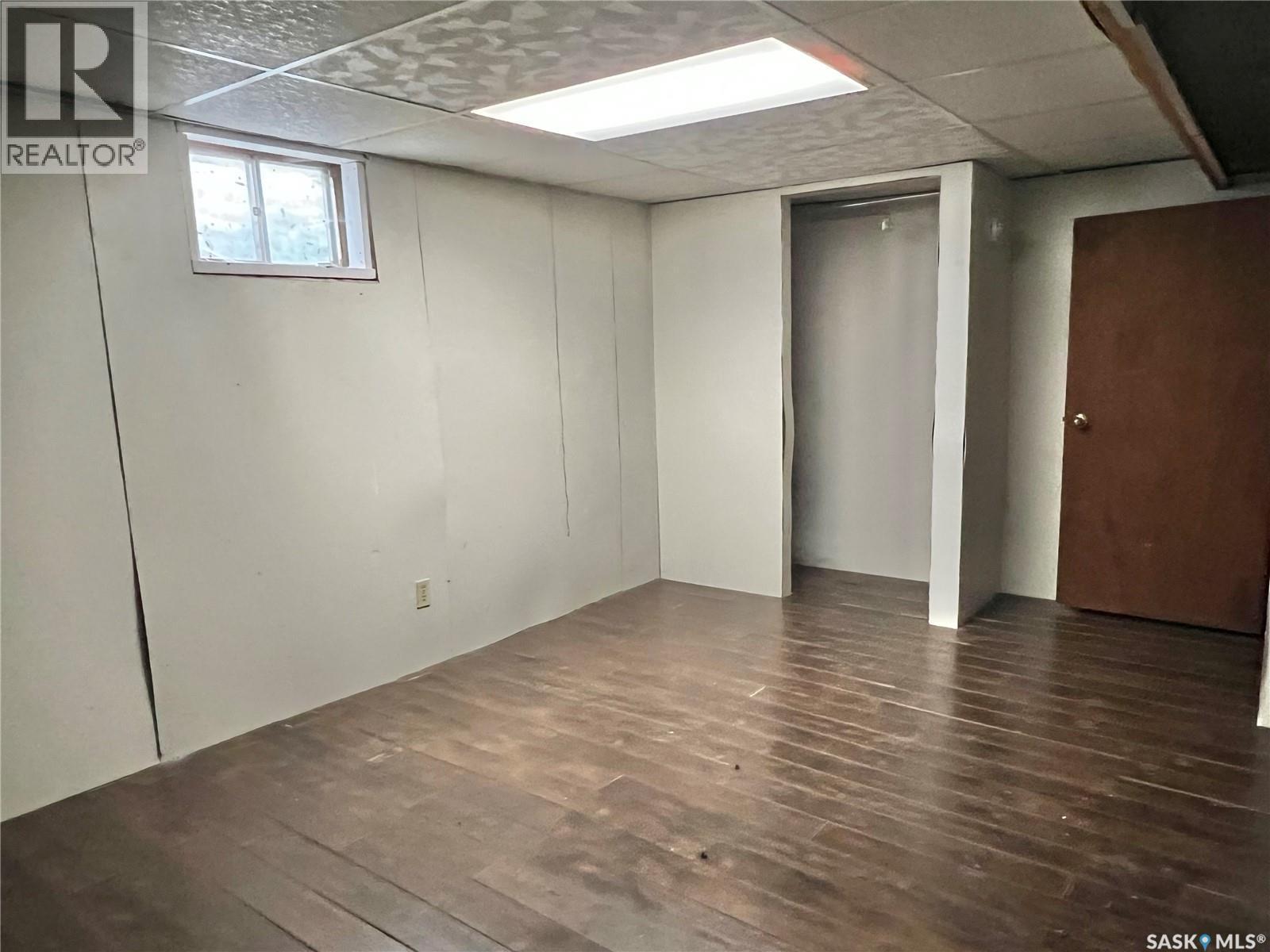 211 2Nd Avenue S, Melfort, SK - Indoor