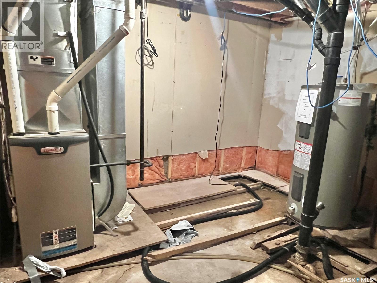 211 2Nd Avenue S, Melfort, SK - Indoor Photo Showing Basement