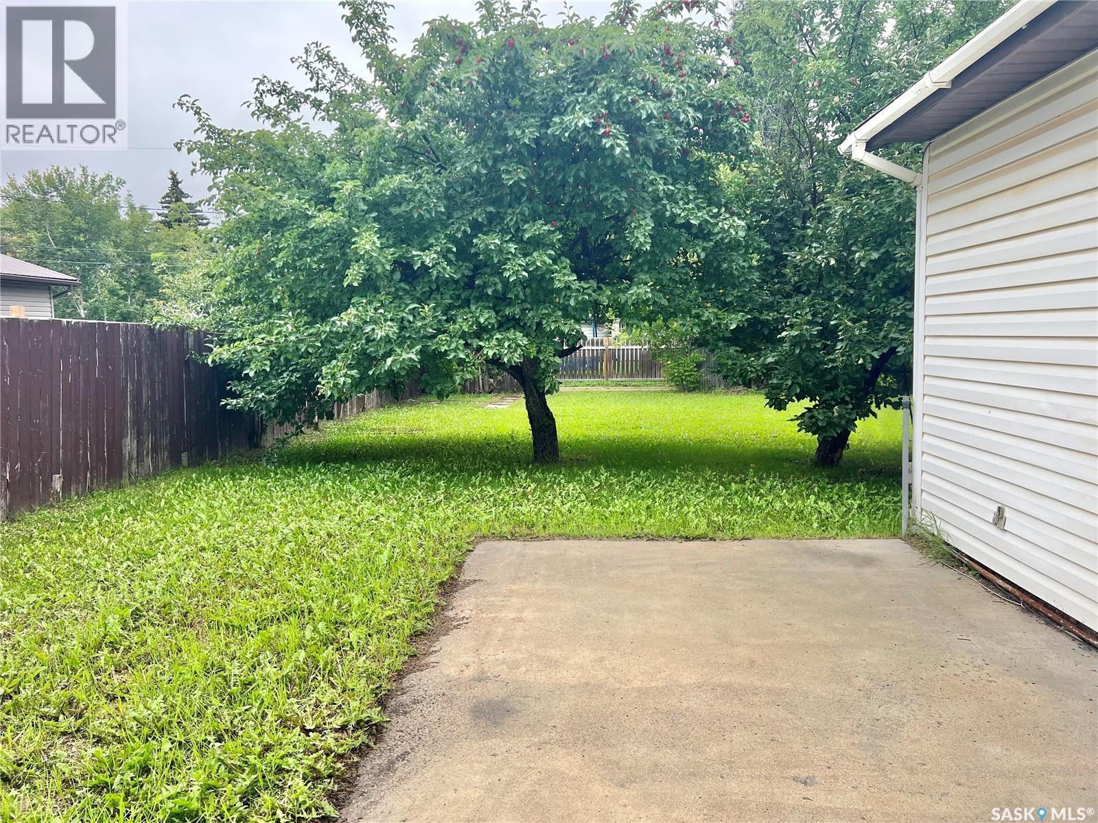 211 2Nd Avenue S, Melfort, SK - Outdoor