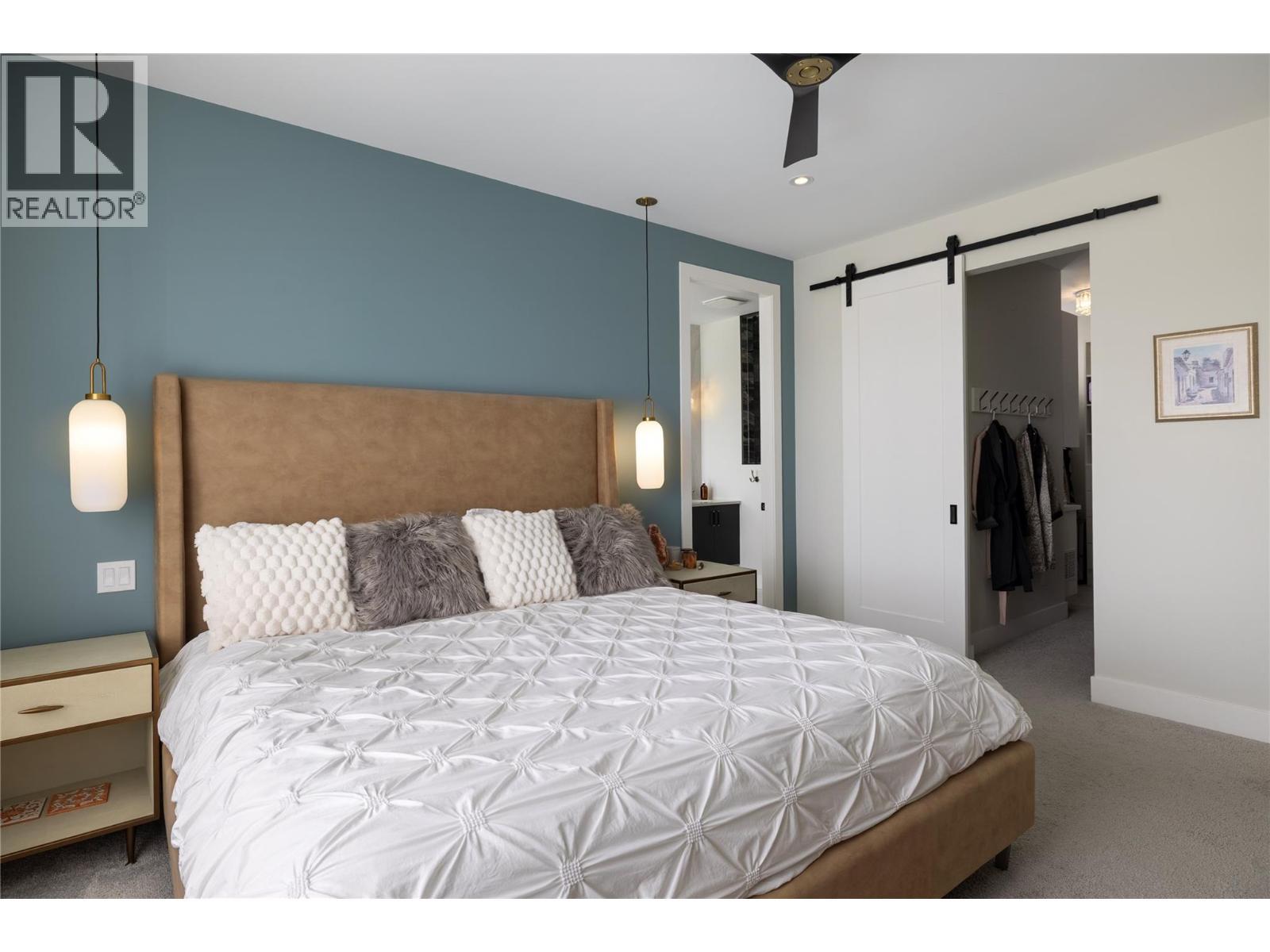 640 Mt. Ida Crescent, Coldstream, BC - Indoor Photo Showing Bedroom