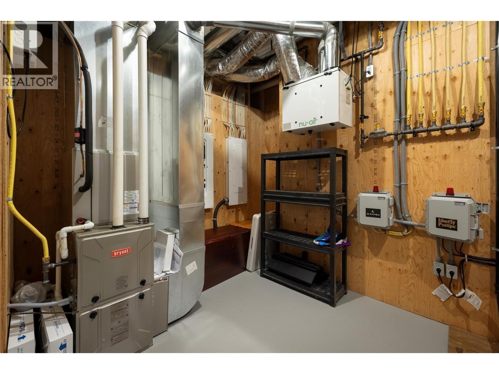 640 Mt. Ida Crescent, Coldstream, BC - Indoor Photo Showing Basement