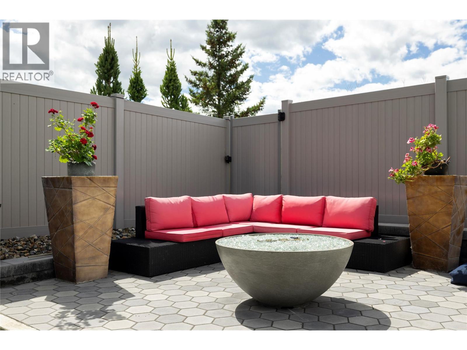 640 Mt. Ida Crescent, Coldstream, BC - Outdoor With Deck Patio Veranda