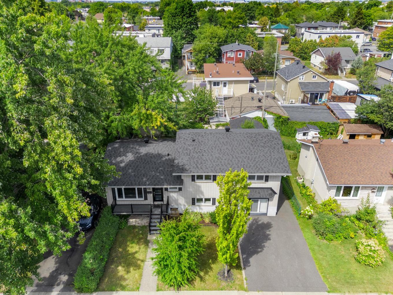 Overall view - 185 Rue Brault, Longueuil (Le Vieux-Longueuil), QC - Outdoor