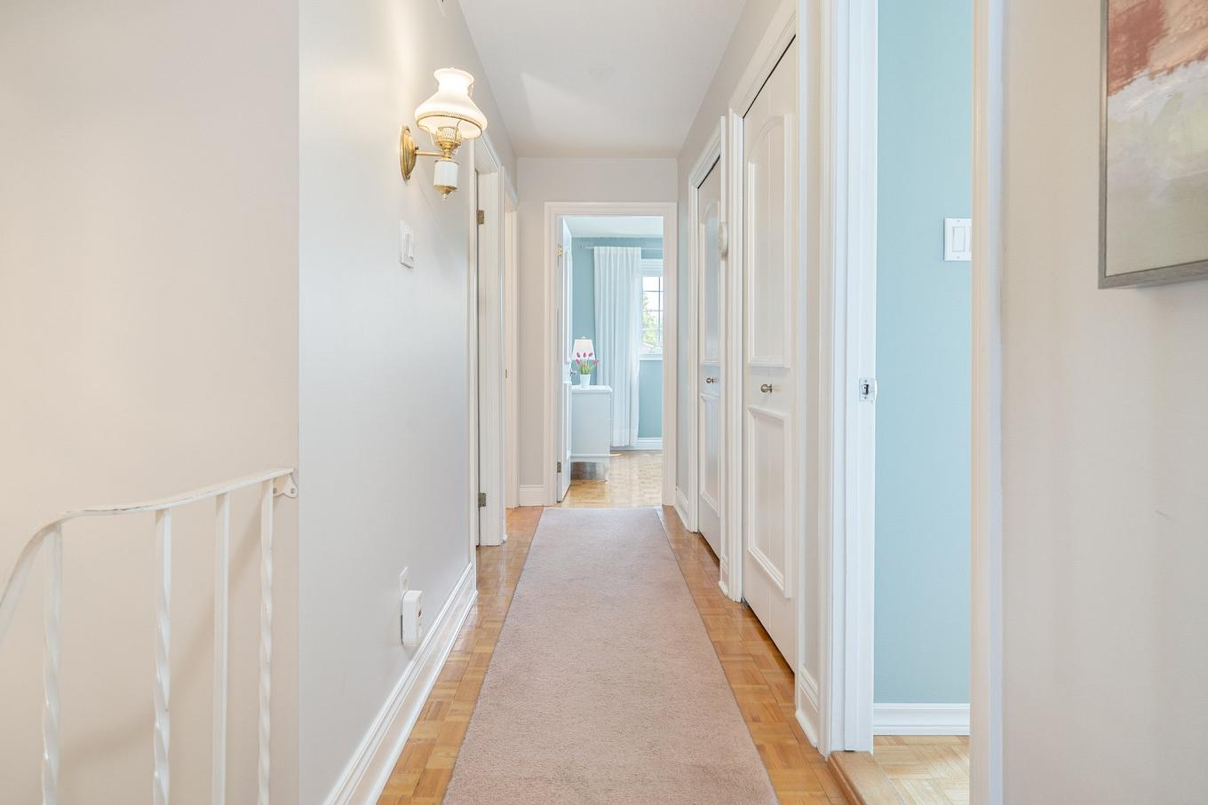 Passageway - 66 Rue Park Ridge, Kirkland, QC - Indoor Photo Showing Other Room