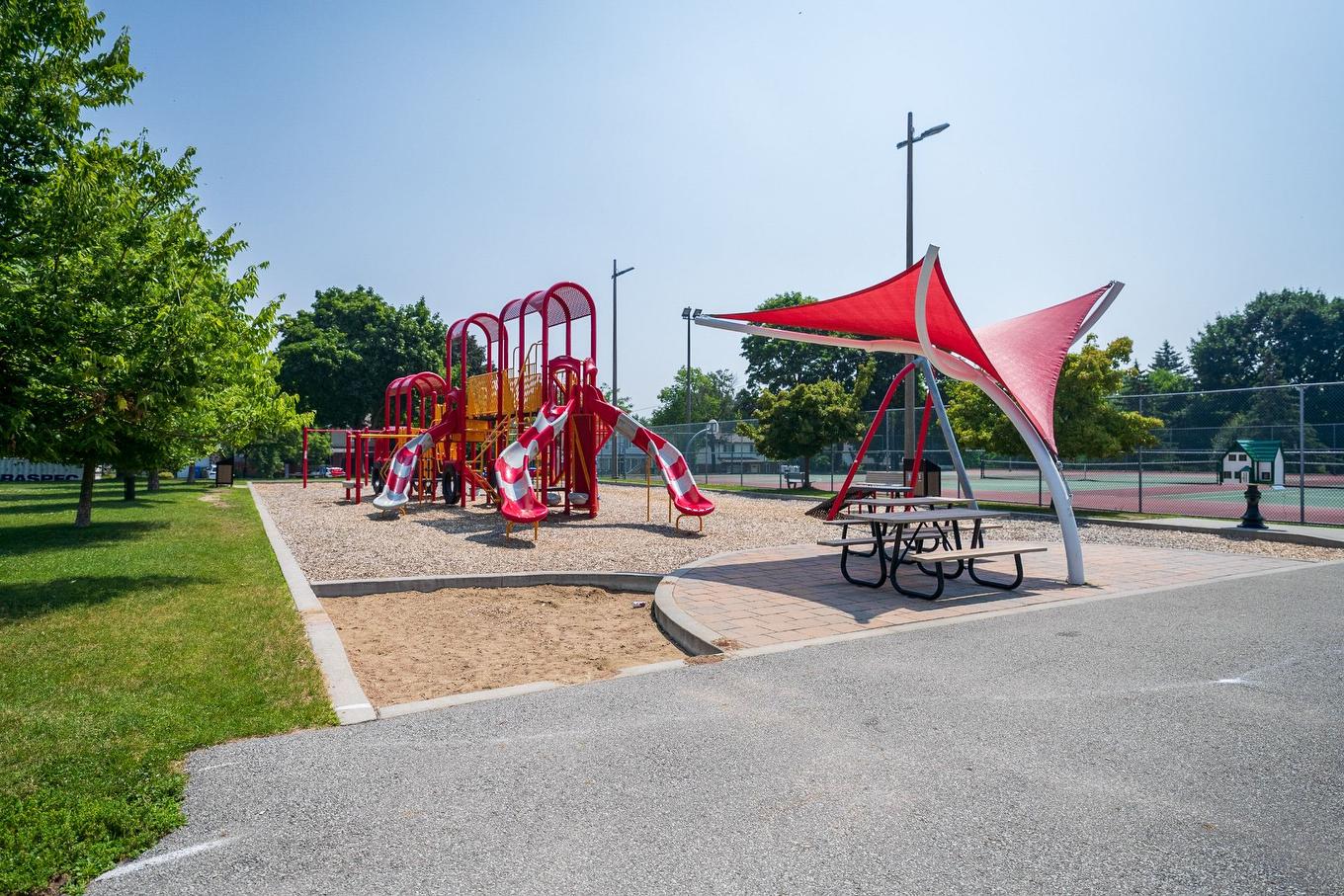 Aerial photo - 66 Rue Park Ridge, Kirkland, QC - Outdoor