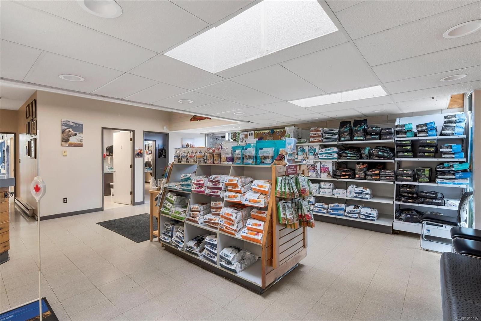 1057+1033 Canada Ave, Duncan, BC