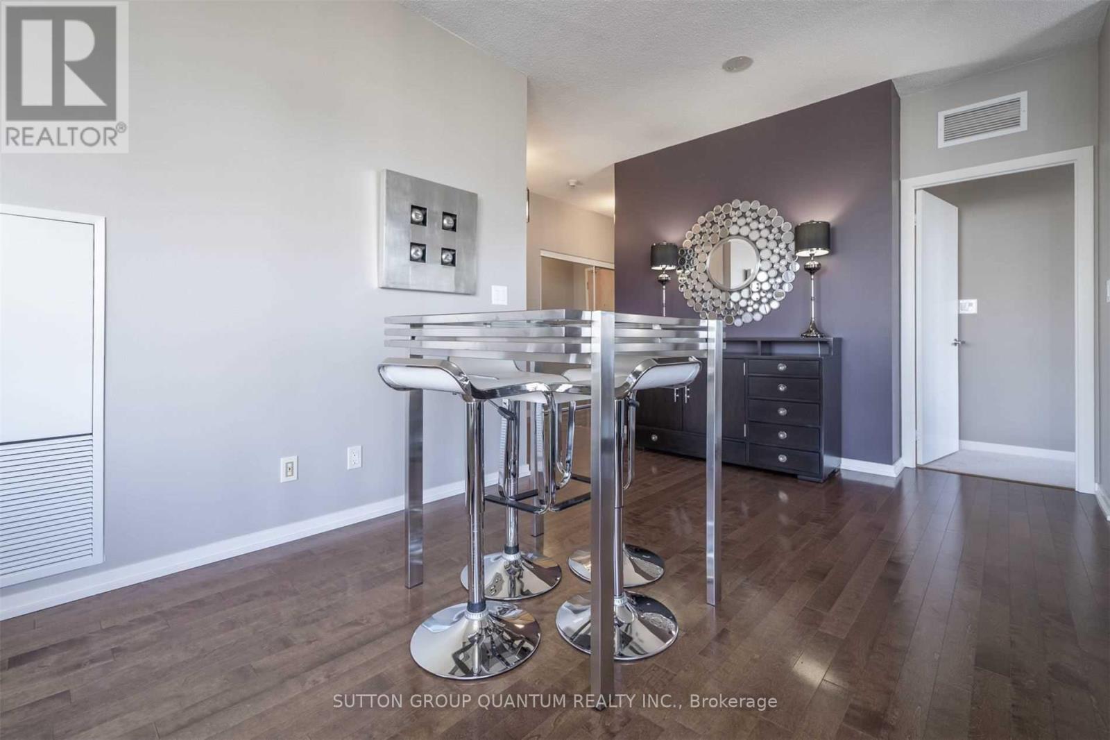 4608 - 65 Bremner Boulevard, Toronto, ON - Indoor