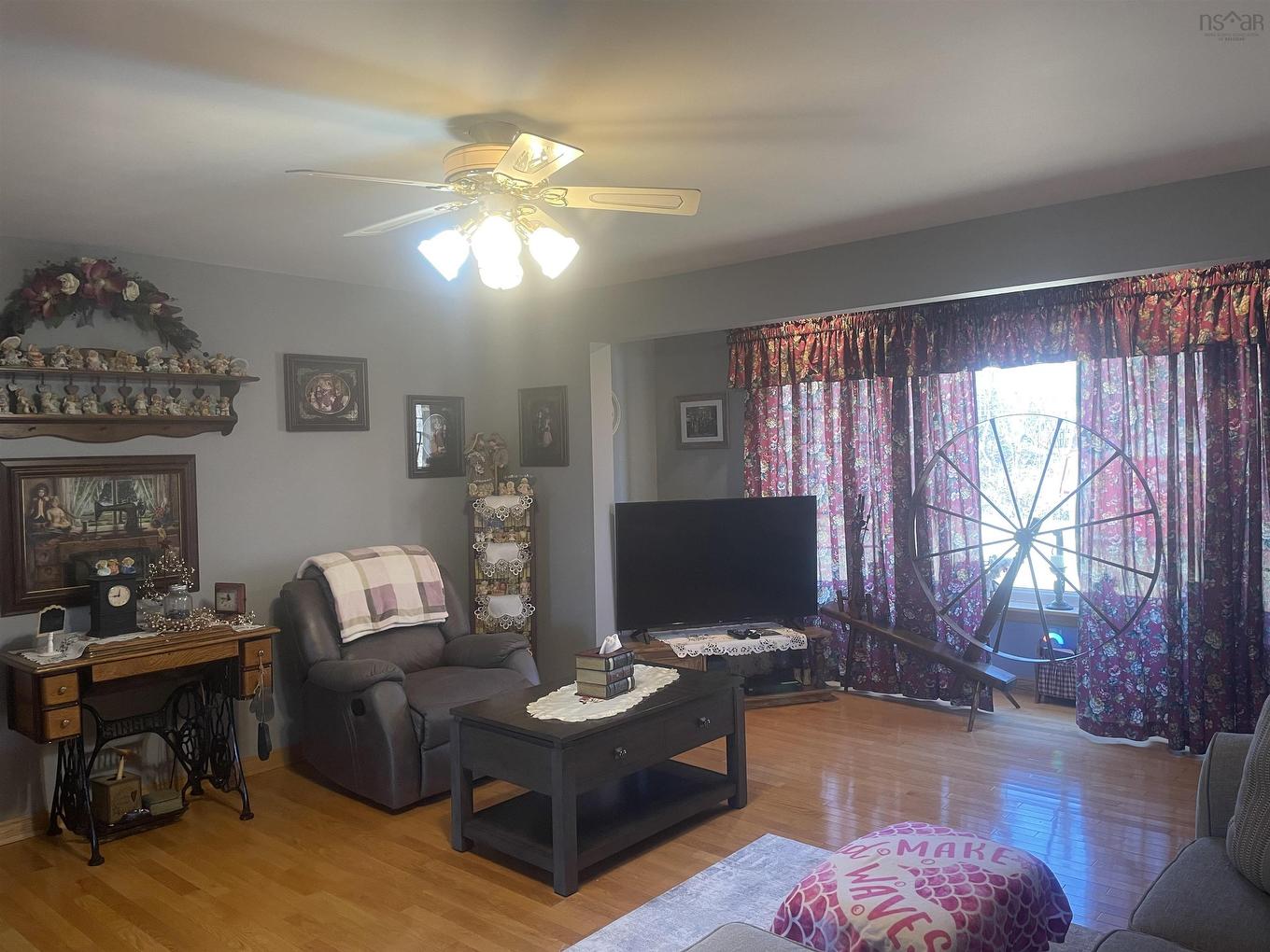 11 Island View Drive, Brass Hill, NS