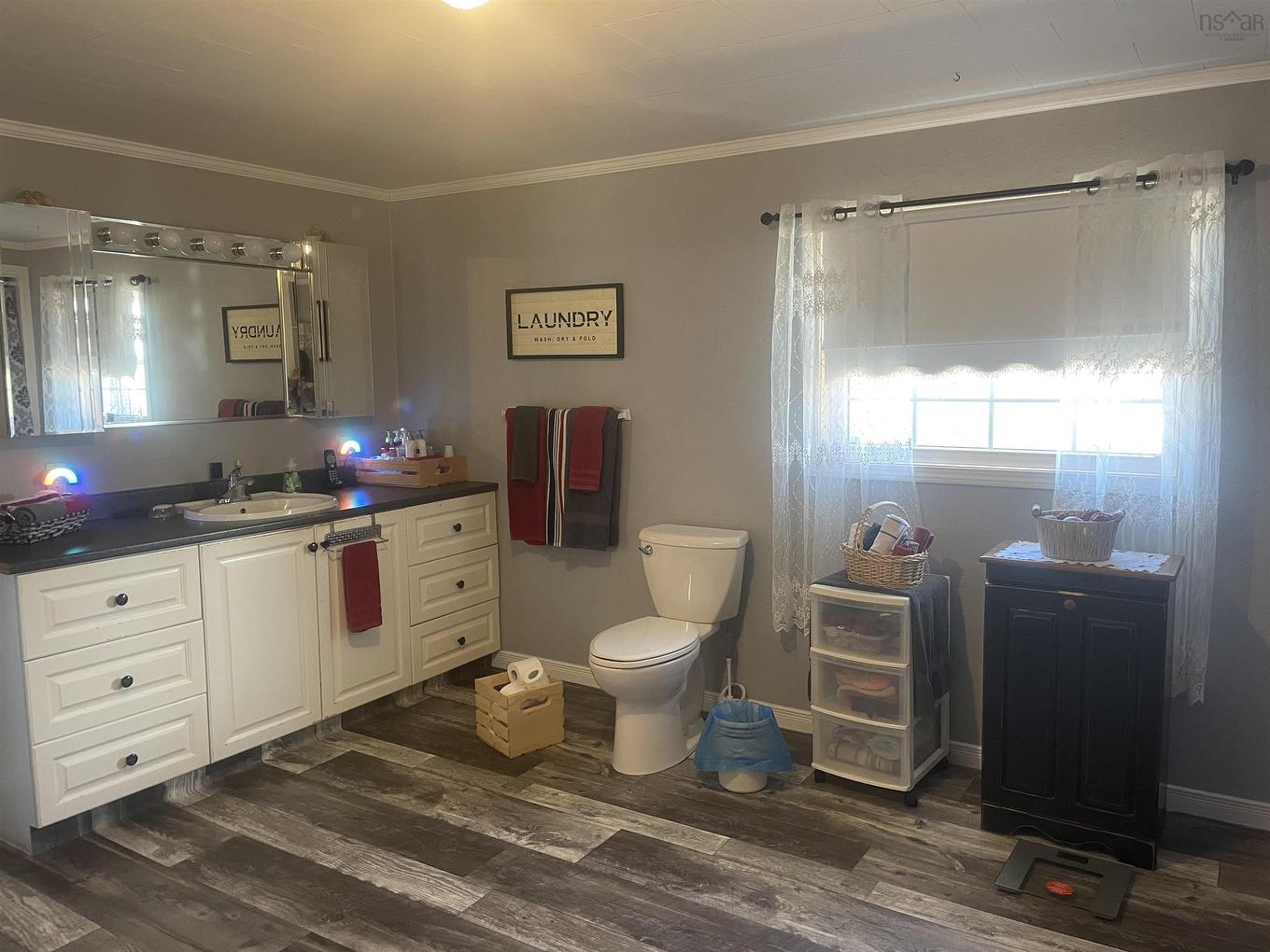 11 Island View Drive, Brass Hill, NS