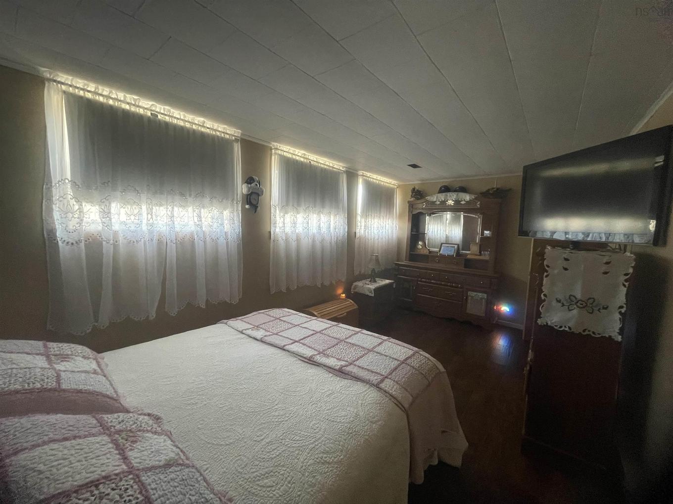 11 Island View Drive, Brass Hill, NS