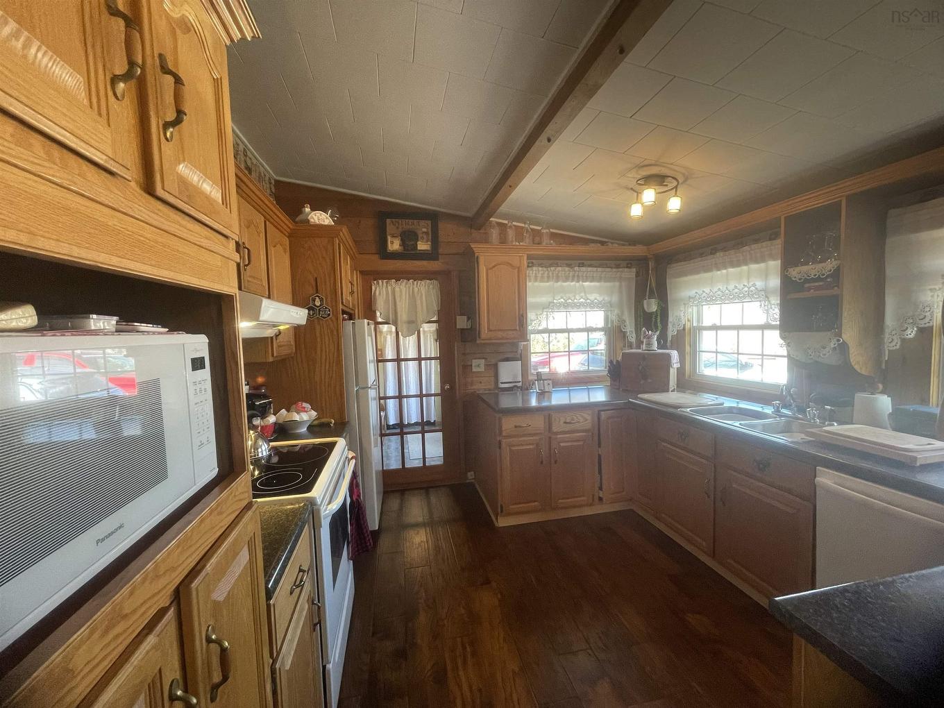 11 Island View Drive, Brass Hill, NS