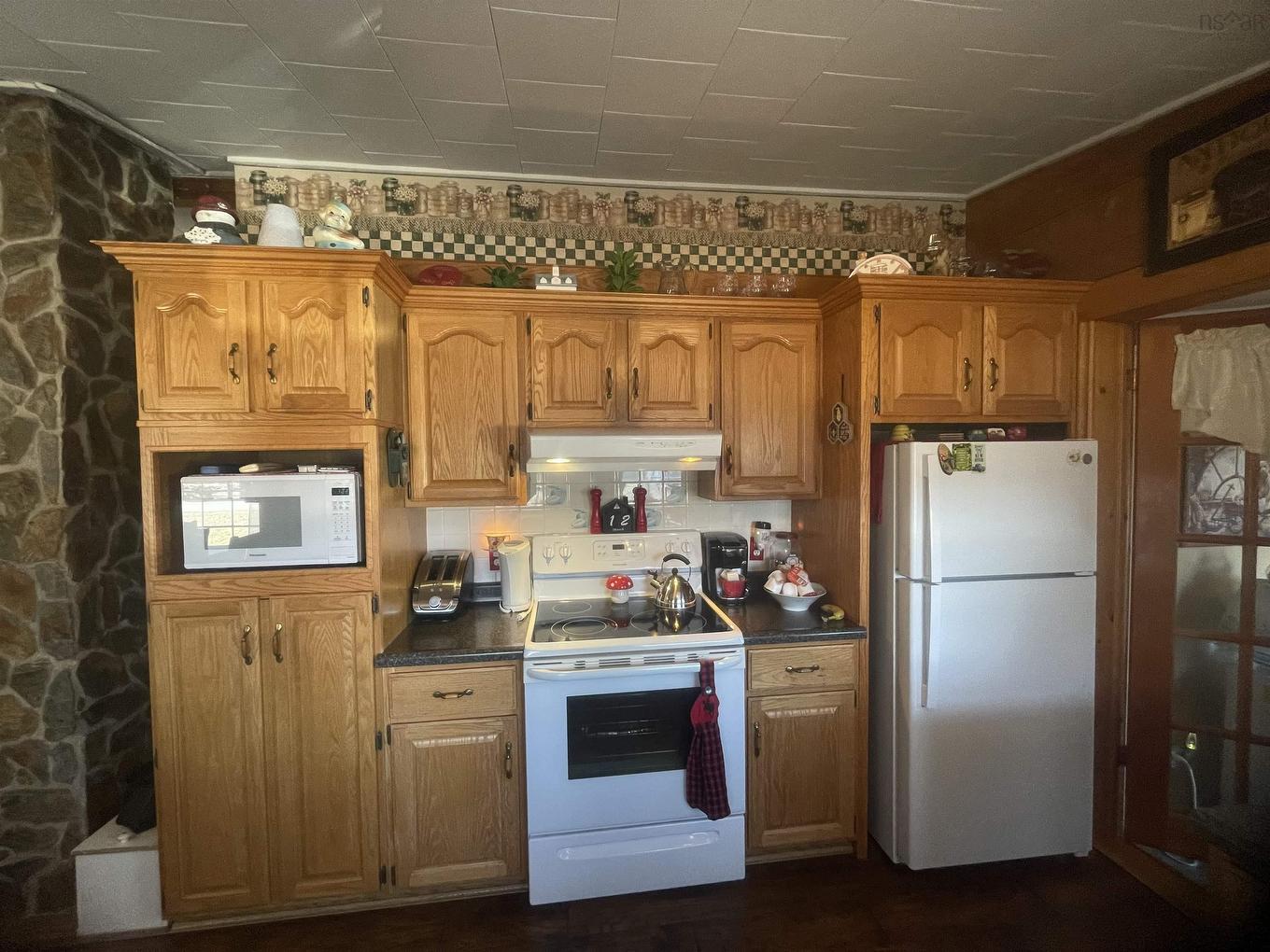 11 Island View Drive, Brass Hill, NS