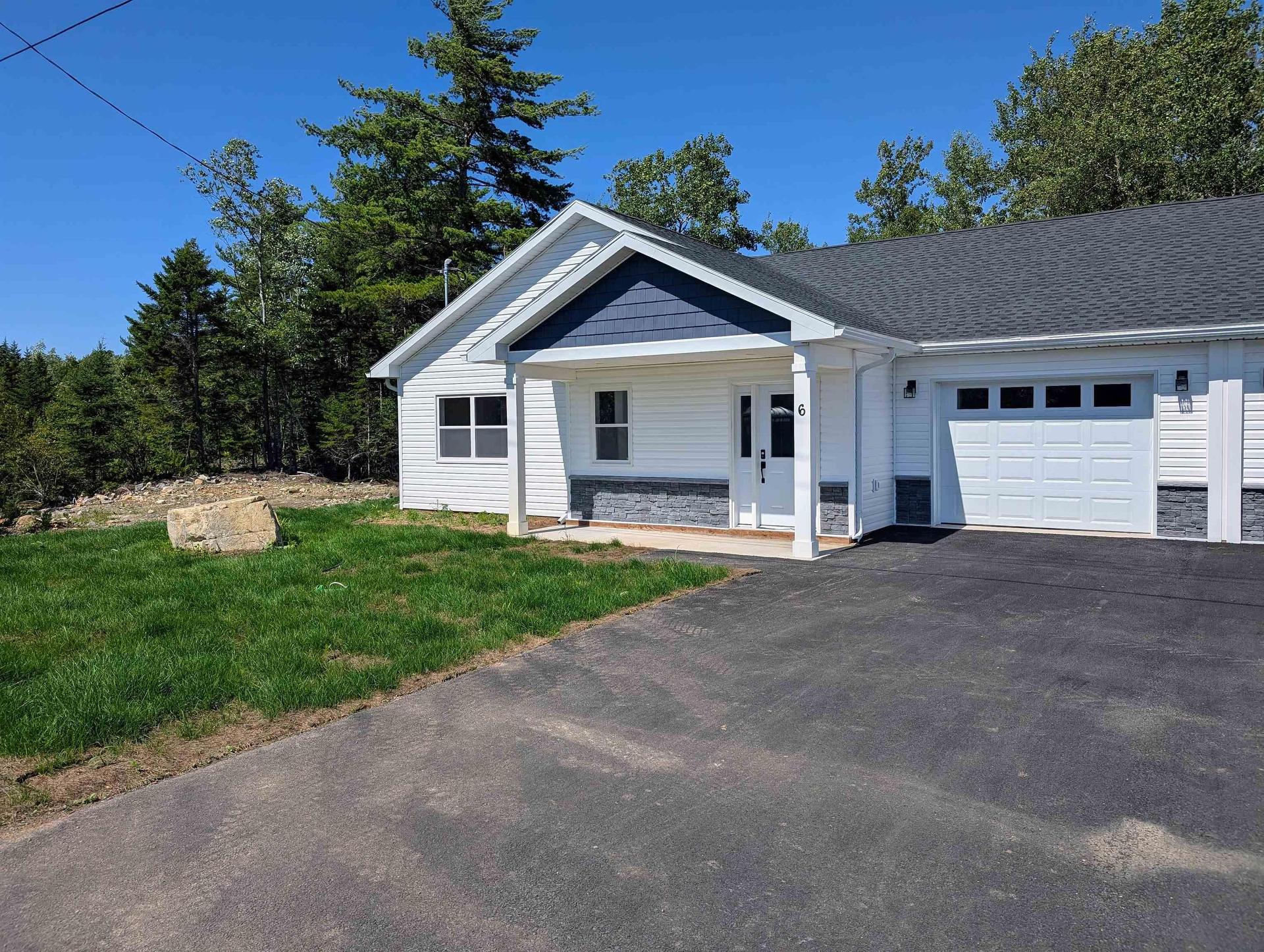 6 Shadebush Walk, Upper Sackville, NS - Outdoor