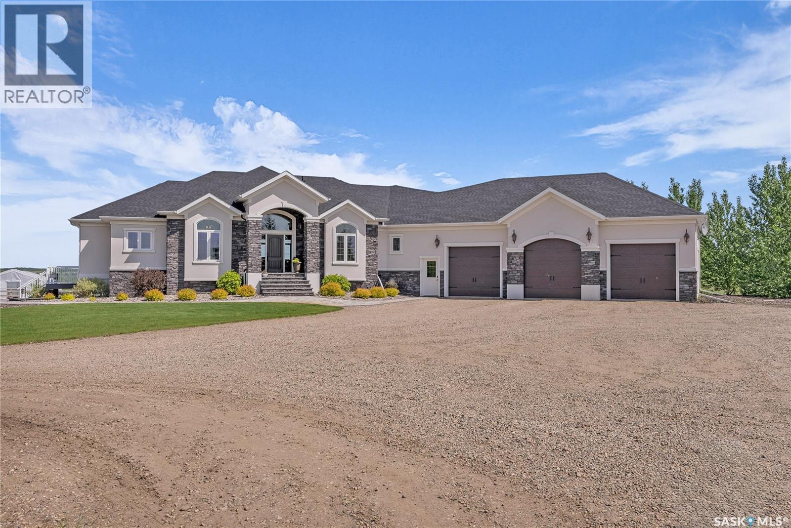 Scholl Acreage, Battle River Rm No. 438, SK - Outdoor With Facade