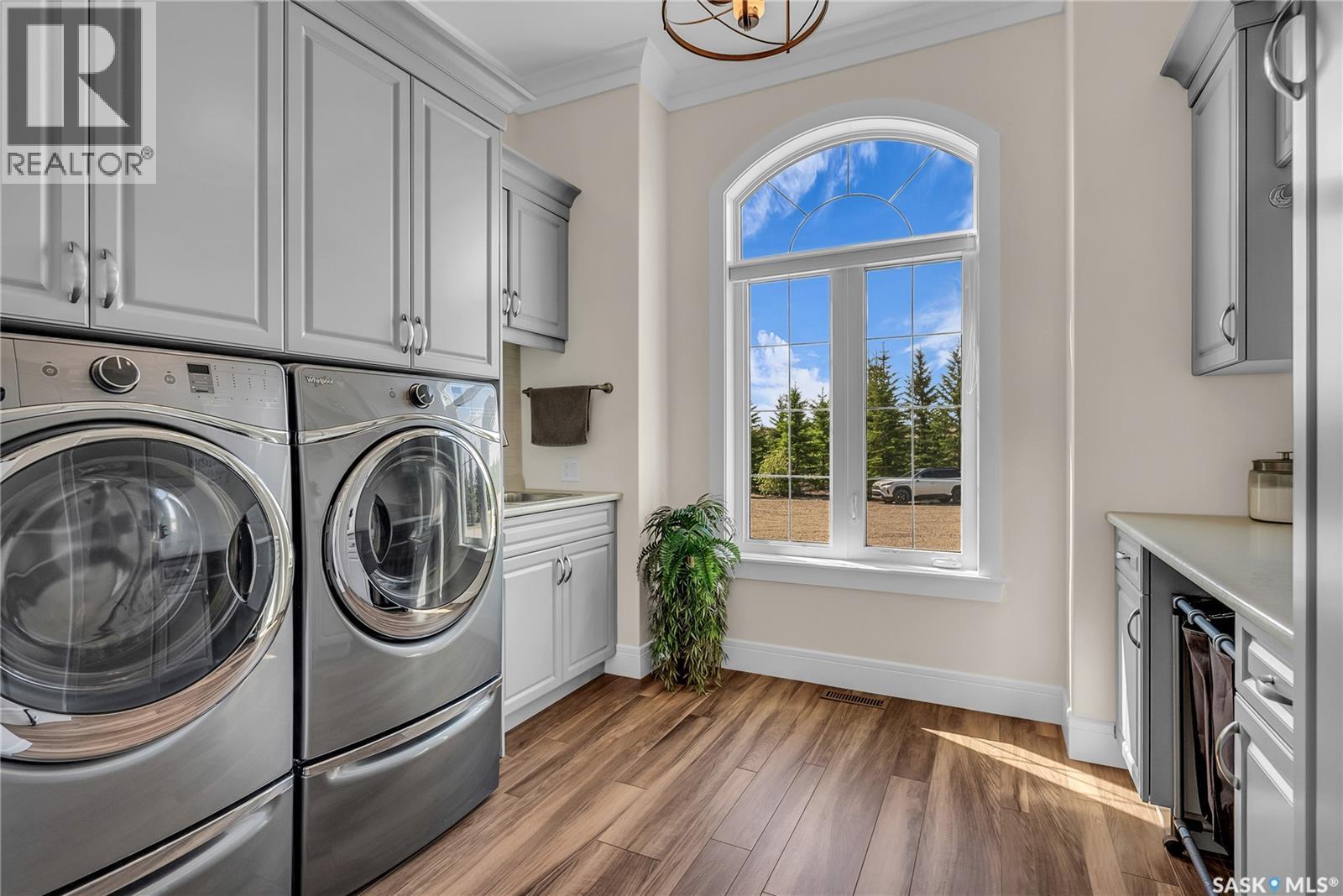 Scholl Acreage, Battle River Rm No. 438, SK - Indoor Photo Showing Laundry Room