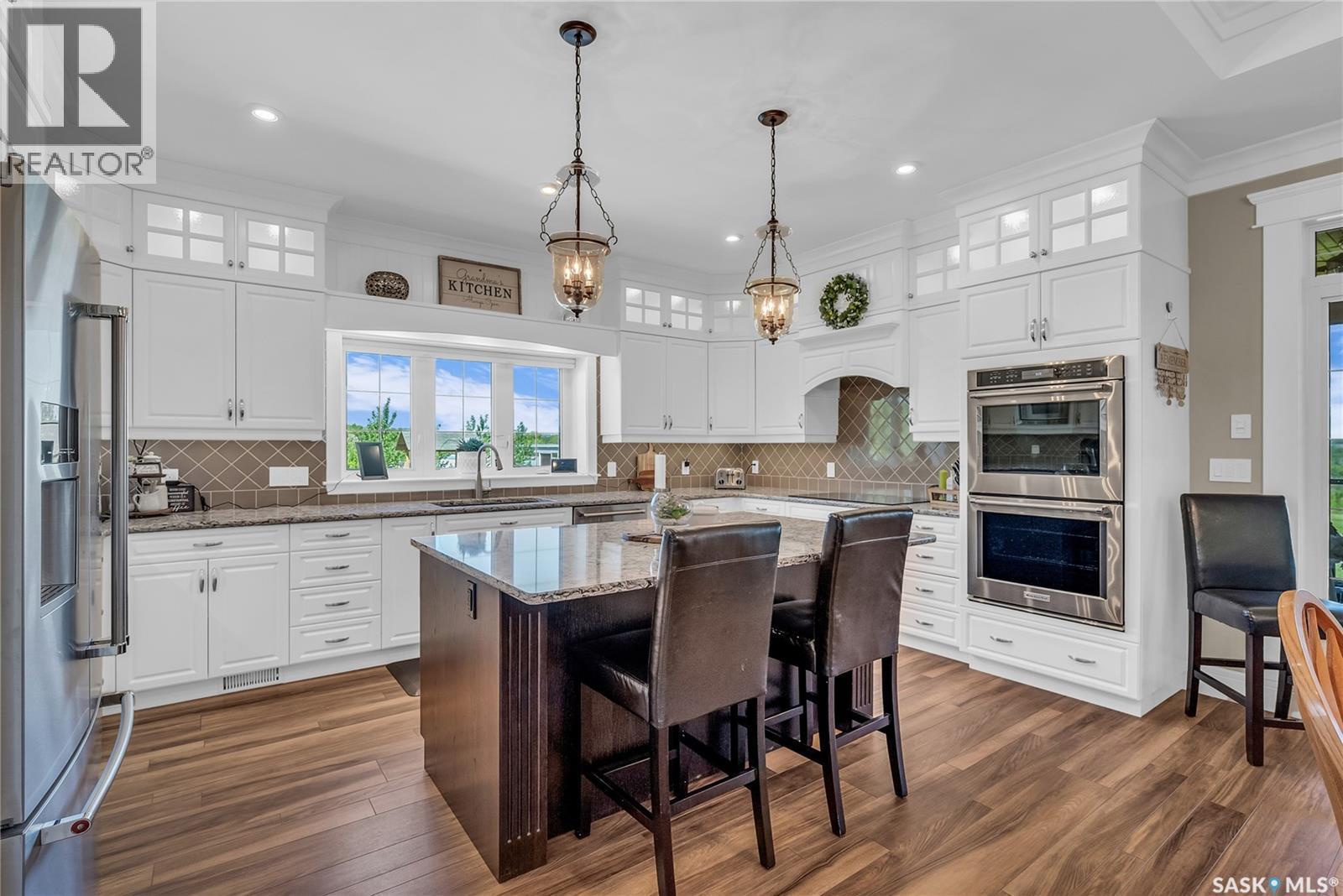 Scholl Acreage, Battle River Rm No. 438, SK - Indoor Photo Showing Kitchen With Upgraded Kitchen