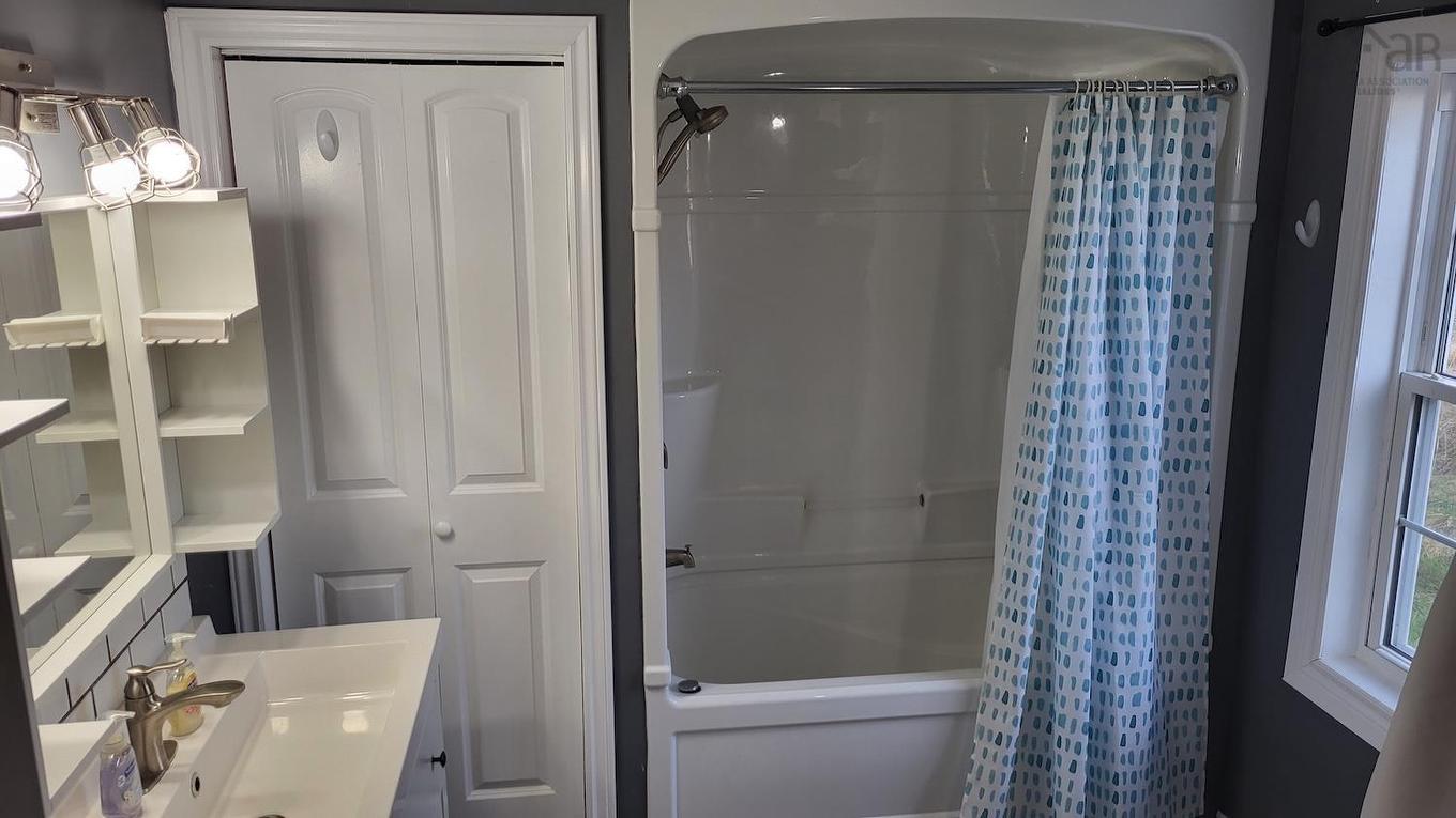 34 Wharf Road, Bush Island, NS