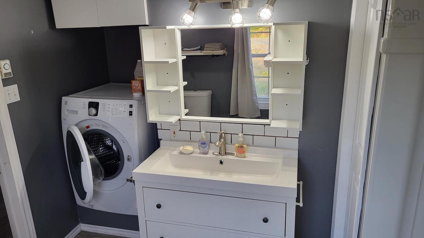 34 Wharf Road, Bush Island, NS