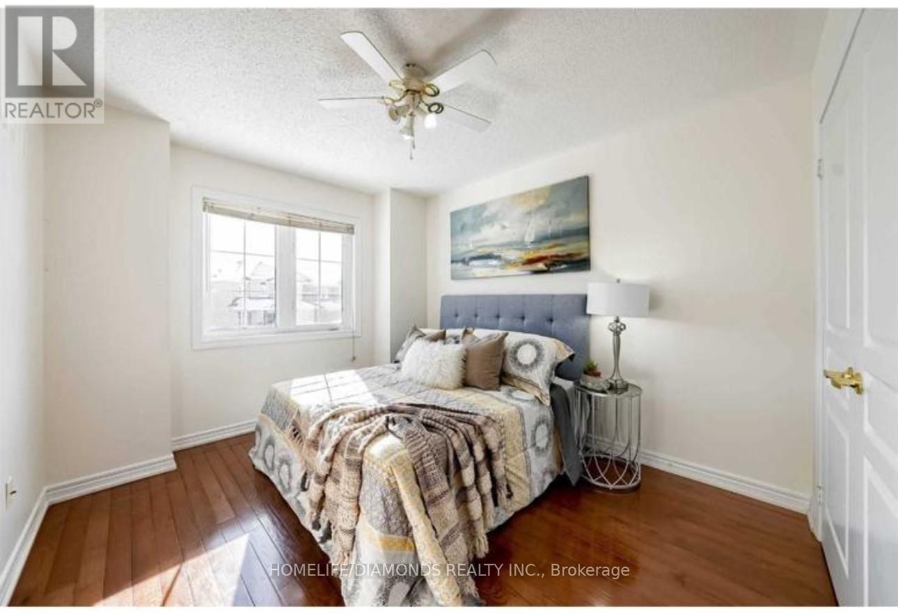 35 Fishing Crescent, Brampton, ON - Indoor Photo Showing Bedroom