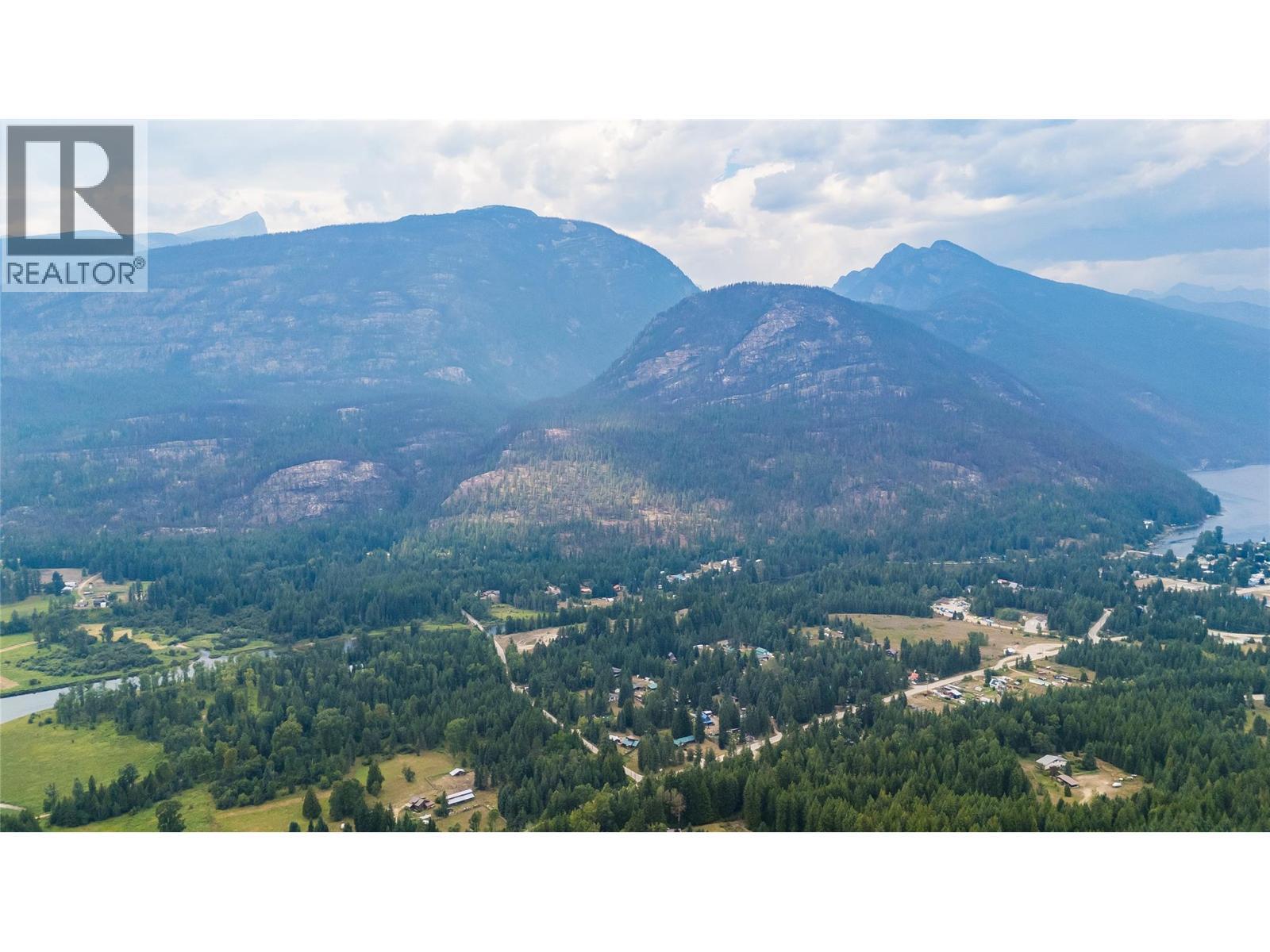 8780 Martens Road, Slocan, BC - Outdoor With View