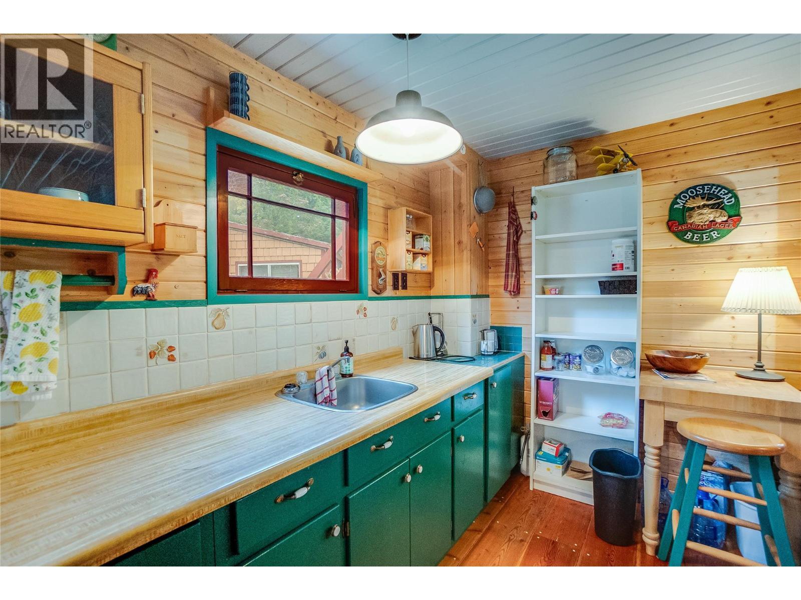8780 Martens Road, Slocan, BC - Indoor Photo Showing Kitchen