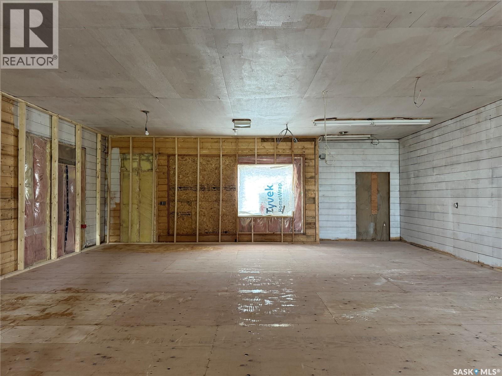 205-207 Main Street, Lintlaw, SK