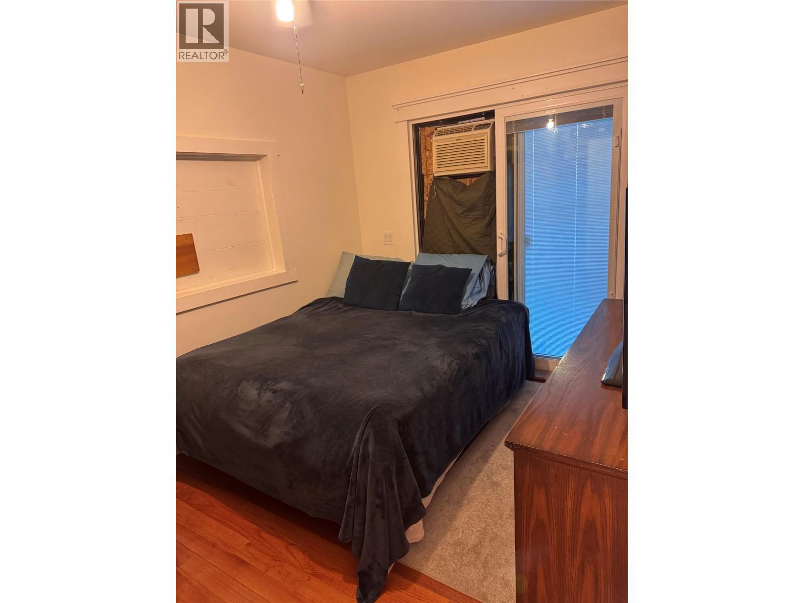 9&11 Kingsley Road, Christina Lake, BC