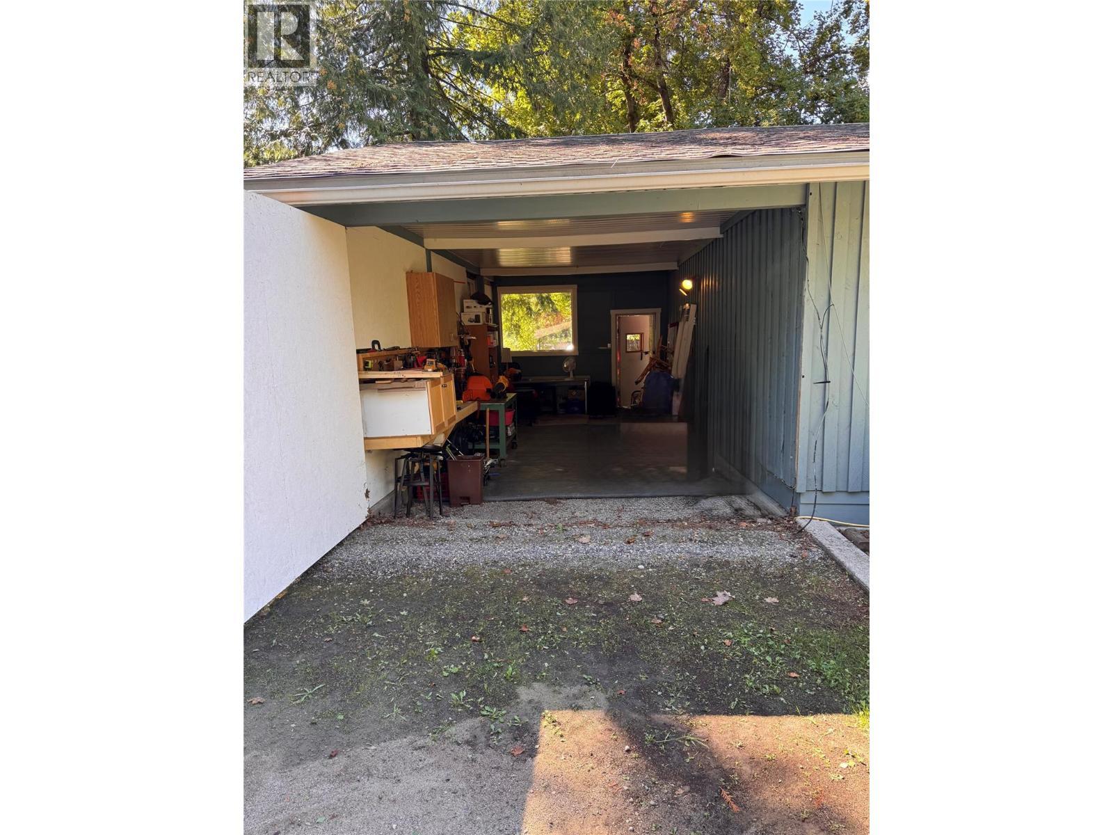 9&11 Kingsley Road, Christina Lake, BC