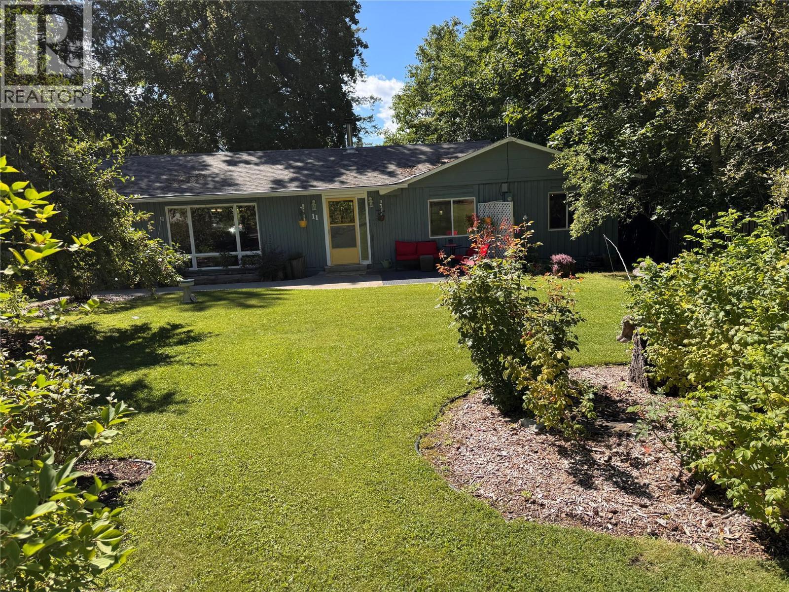 9&11 Kingsley Road, Christina Lake, BC