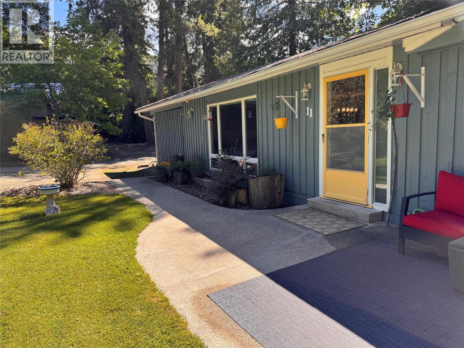 9&11 Kingsley Road, Christina Lake, BC