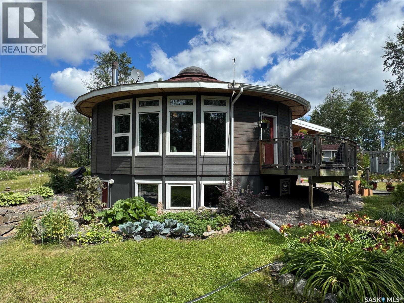 Lakefront Round House, Northern Admin District, SK - Outdoor