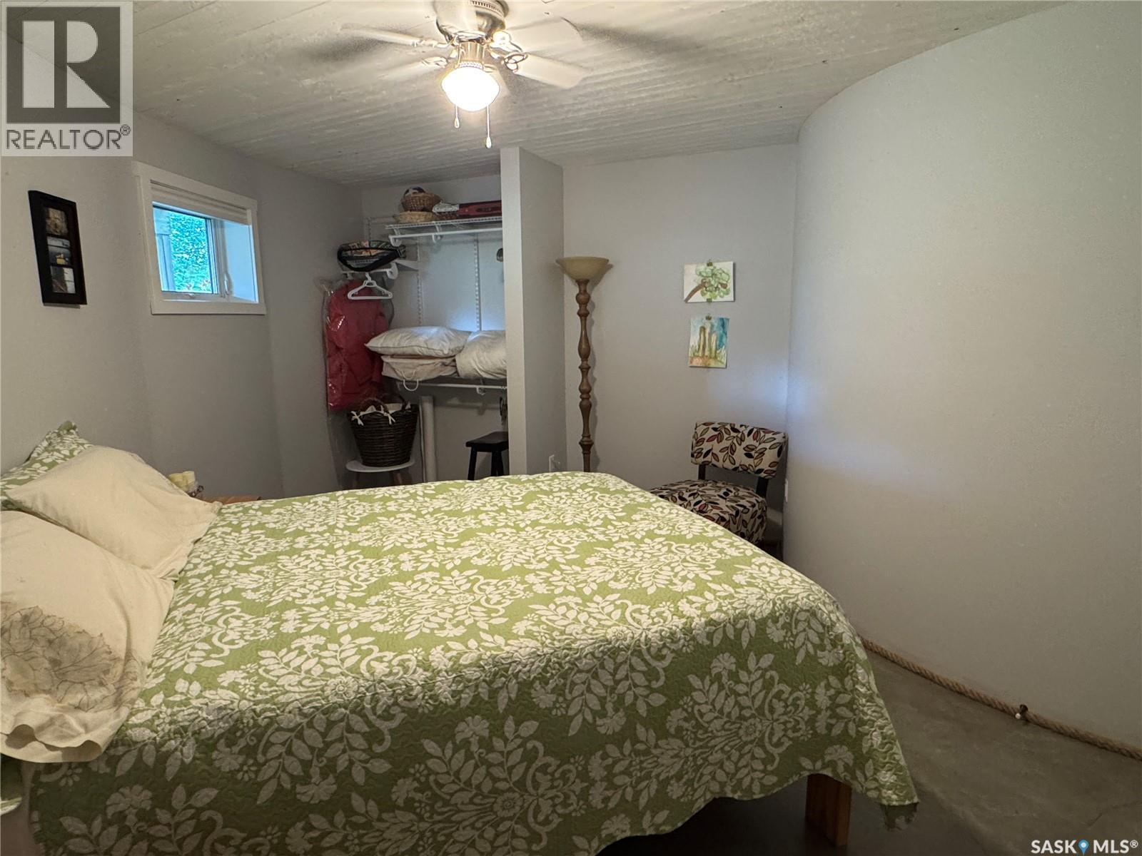 Lakefront Round House, Northern Admin District, SK - Indoor Photo Showing Bedroom