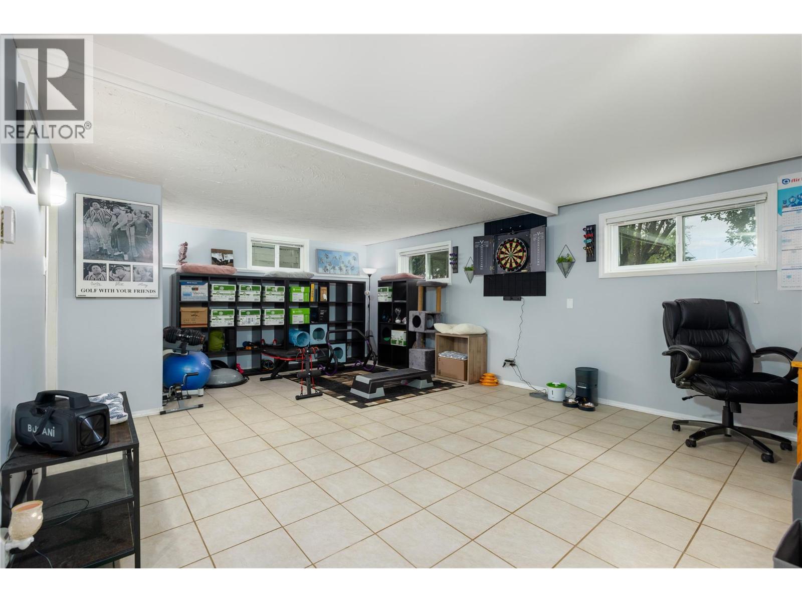 1215 12Th Street S, Cranbrook, BC - Indoor