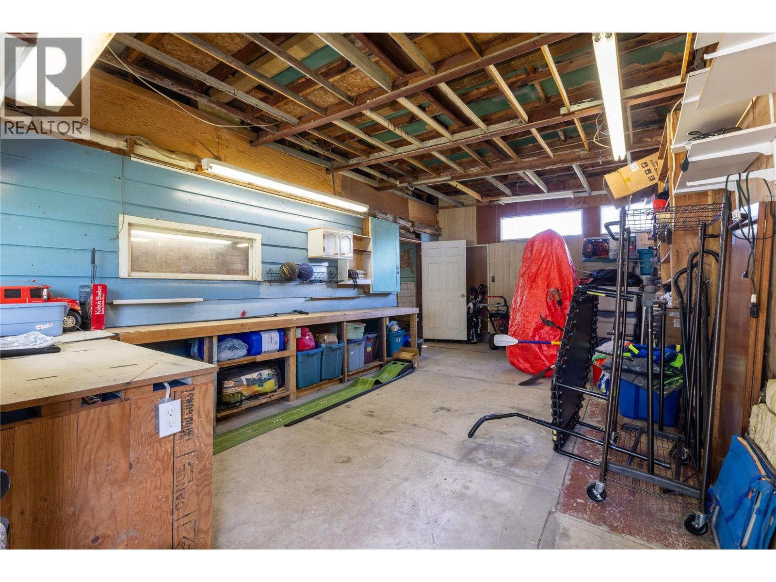 1215 12Th Street S, Cranbrook, BC - Indoor Photo Showing Basement