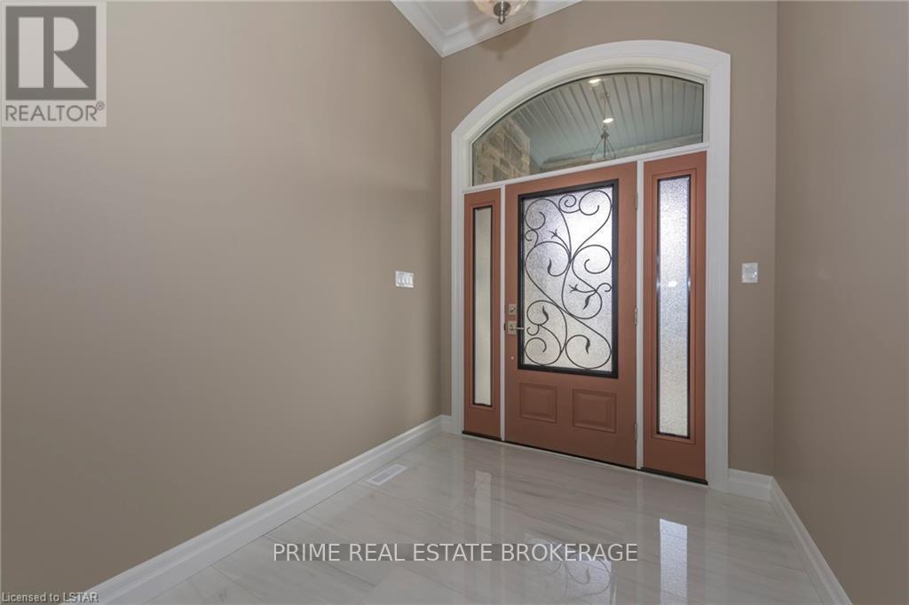 Example of front entry from model home. - 10142 Pinery Bluffs Road, Lambton Shores, ON - Indoor Photo Showing Other Room