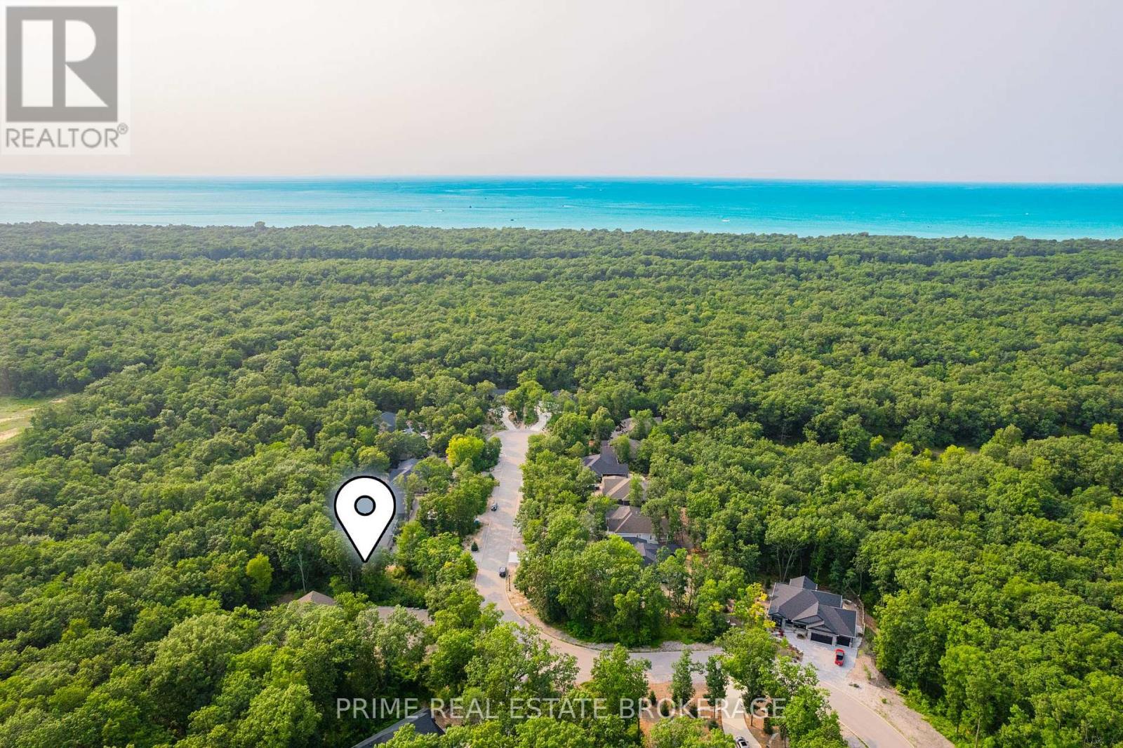 Minutes to Grand Bend, golf courses, groceries - 10142 Pinery Bluffs Road, Lambton Shores, ON - Outdoor With View