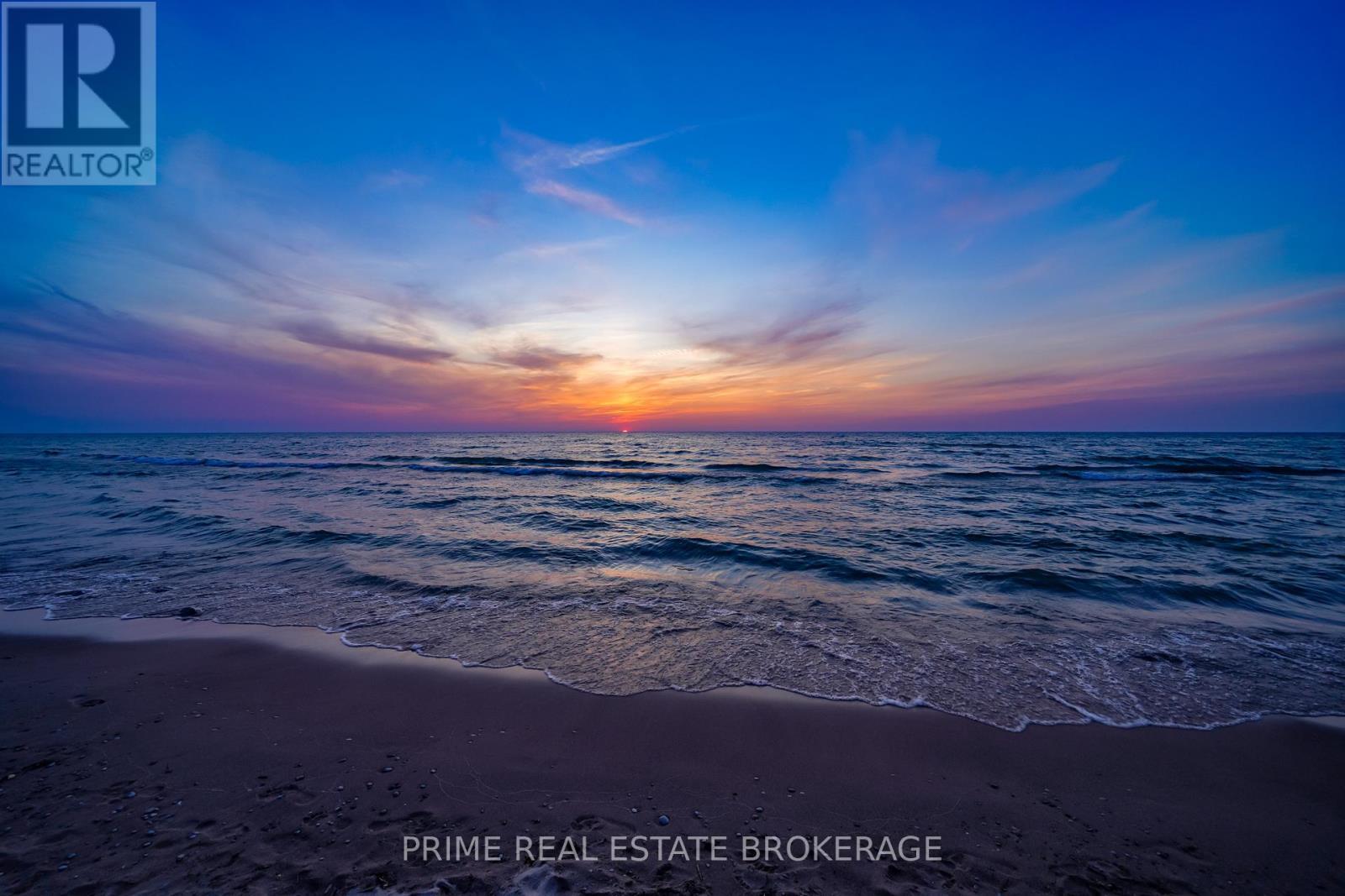 Lake Huron award winning sunsets - 10142 Pinery Bluffs Road, Lambton Shores, ON - Outdoor With View