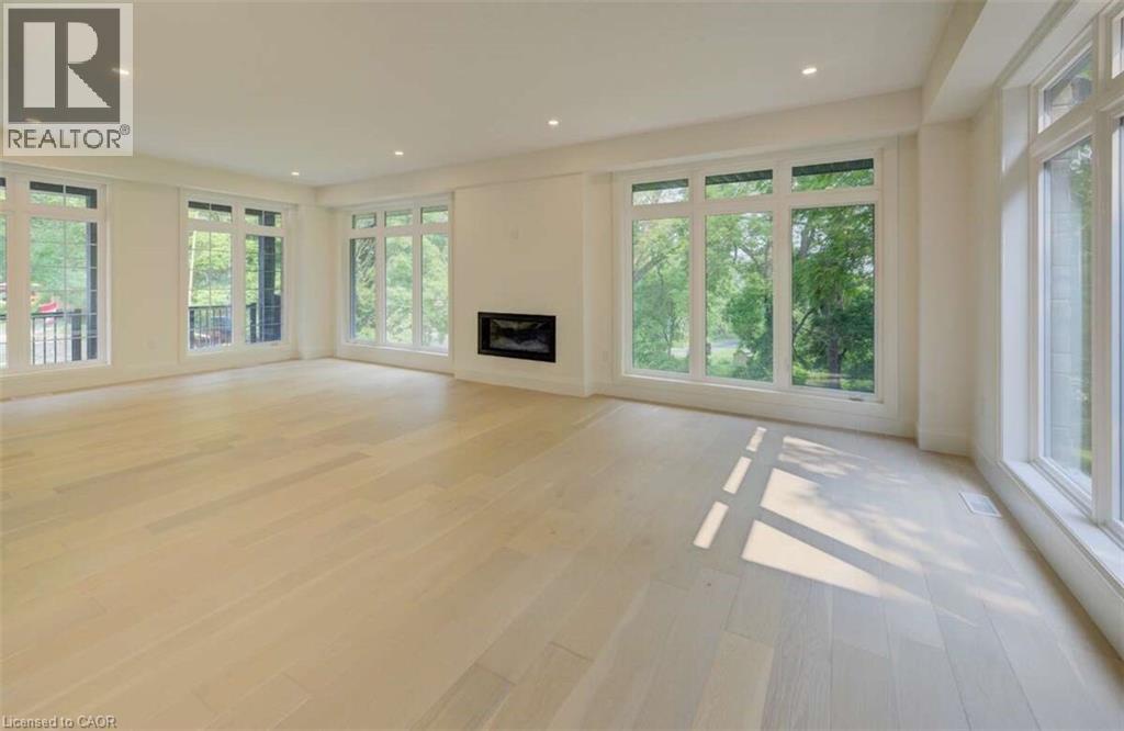 88 Misty River Drive, Conestogo, ON - Indoor With Fireplace