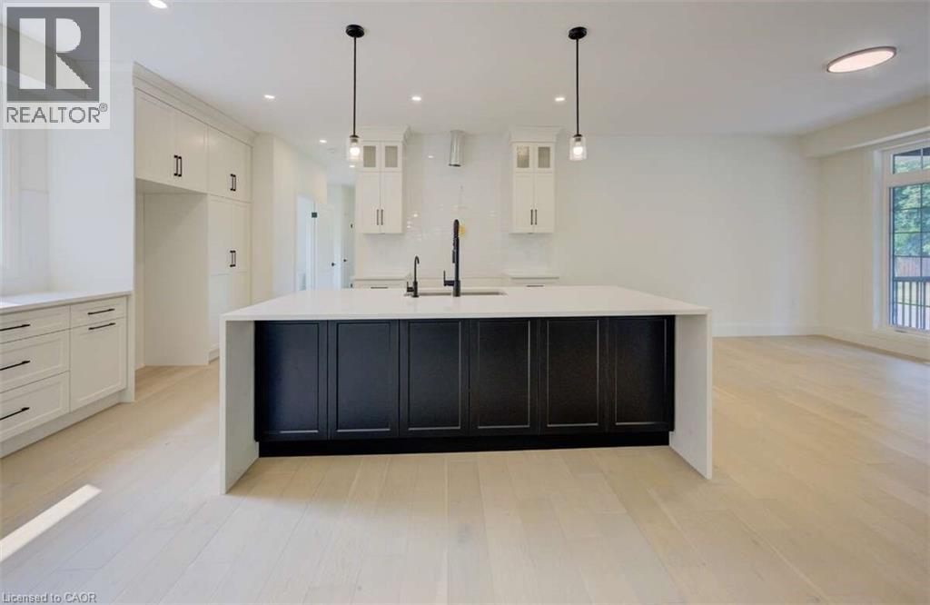 88 Misty River Drive, Conestogo, ON - Indoor Photo Showing Kitchen With Upgraded Kitchen