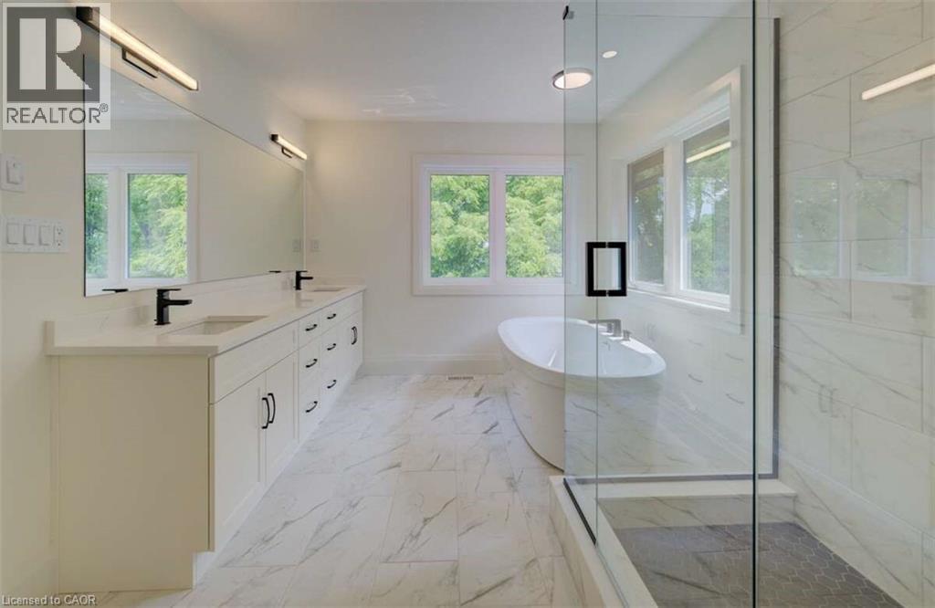 88 Misty River Drive, Conestogo, ON - Indoor Photo Showing Bathroom